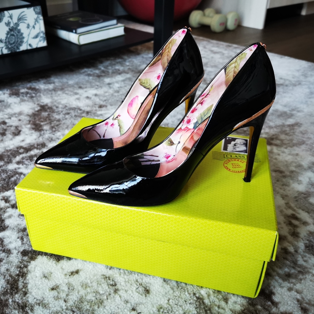 TED BAKER KAAWA PUMPS BLACK SIZE 7.5
